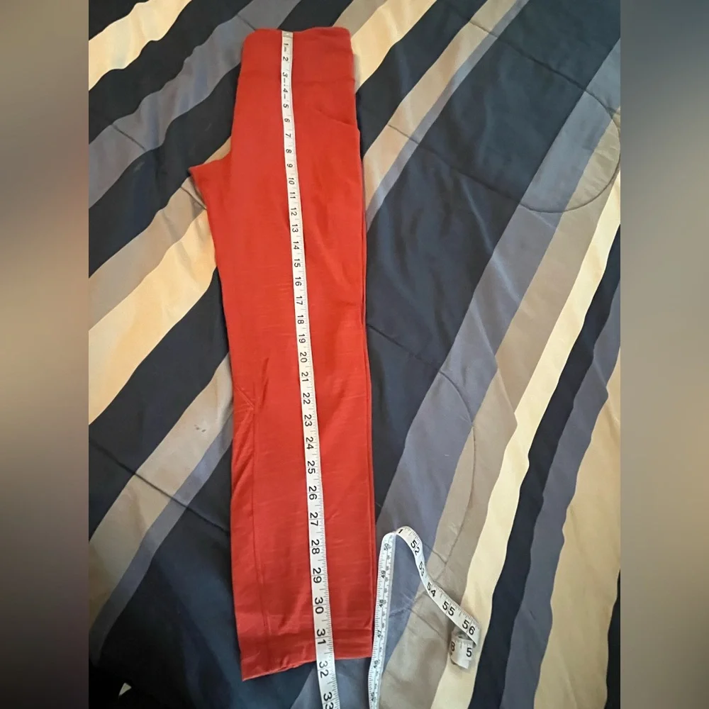 🍋 LIKE NEW Lululemon Time To Sweat Crop *23" - Stride Emboss Cayenne - Sz 6 - Picture 15 of 17